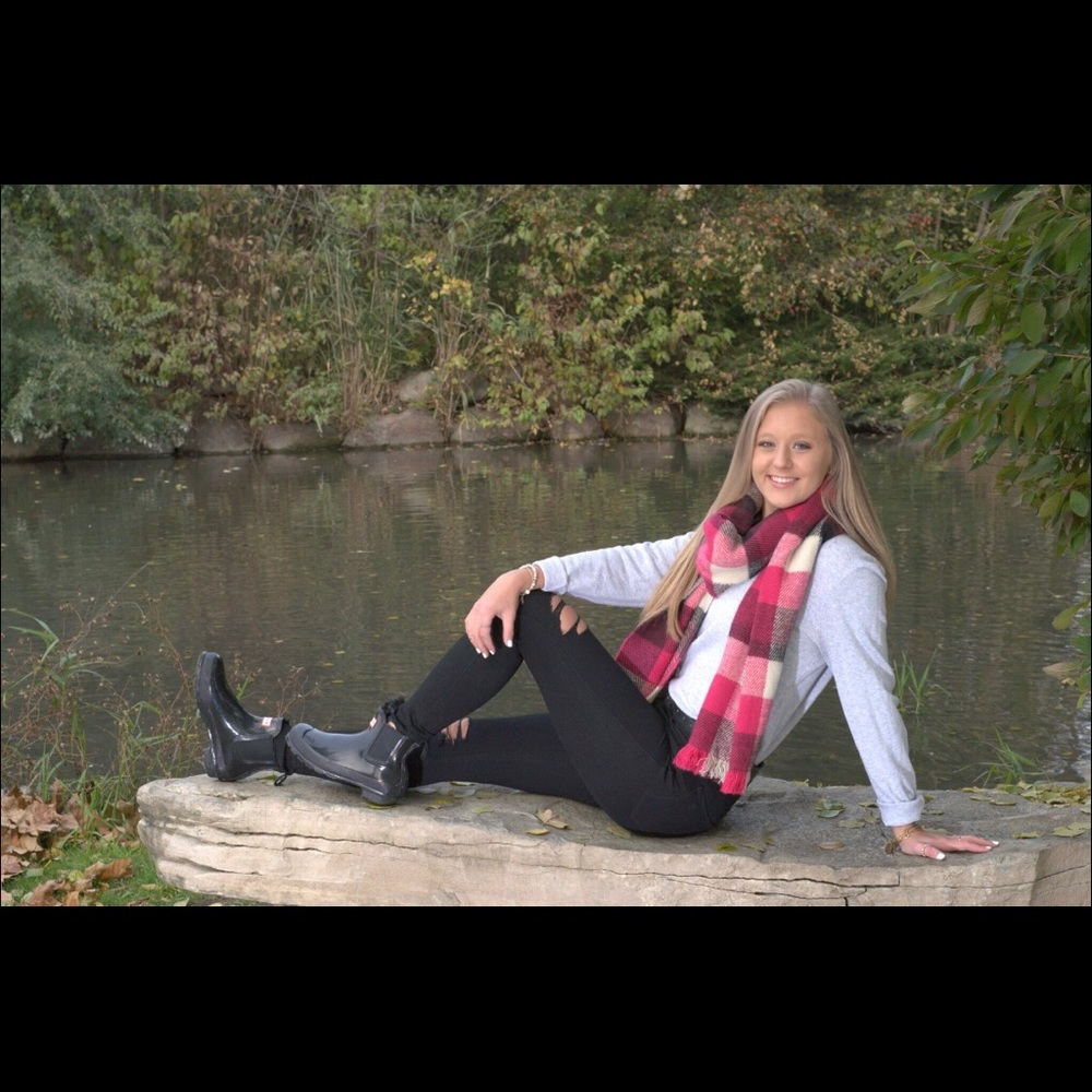 Meet your Posher, Ashley